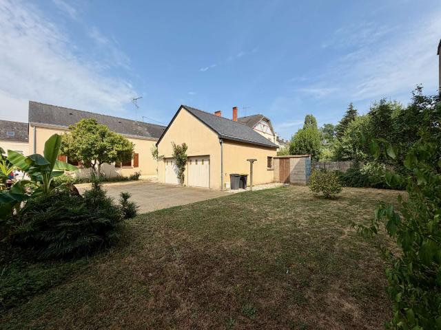 Vente maison 4 pièces Laval 53