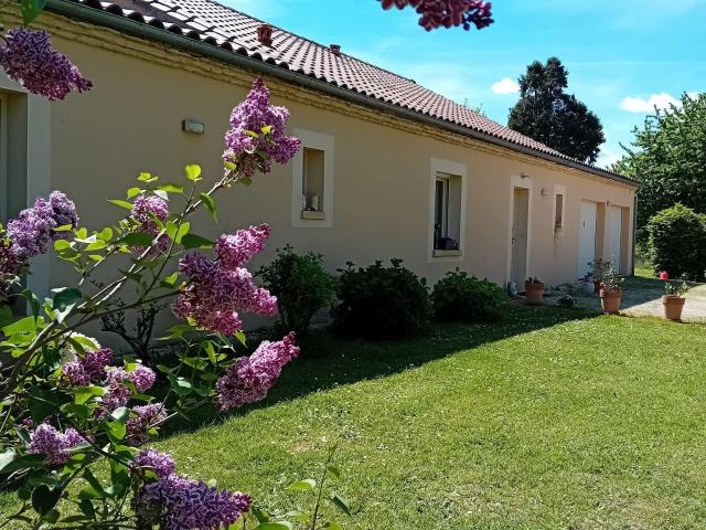 Vente maison 4 pièces La Chapelle Aubareil 24