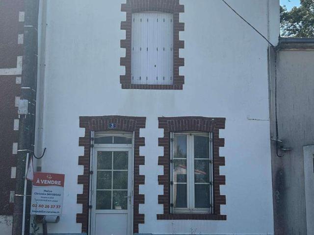 Vente maison 4 pièces La benate 44