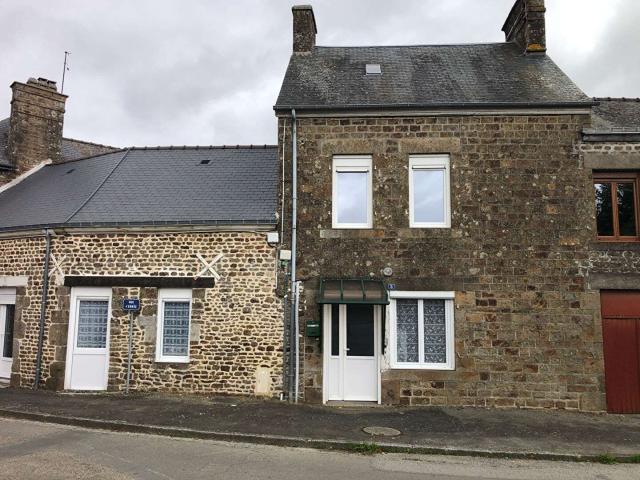 Vente maison 4 pièces Larchamp 53