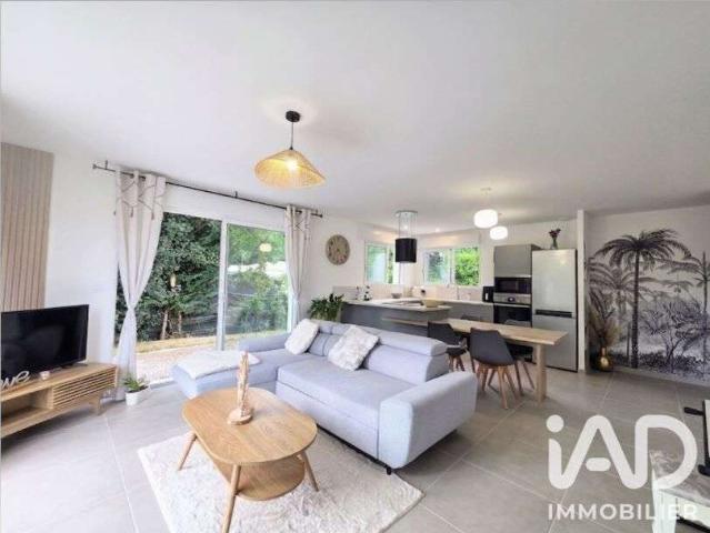 Vente maison 4 pièces Le Chay 17
