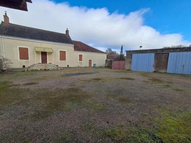Vente maison 4 pièces Le Breil sur Mérize 72