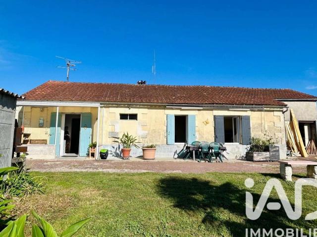 Vente maison 4 pièces Montlieu la Garde 17