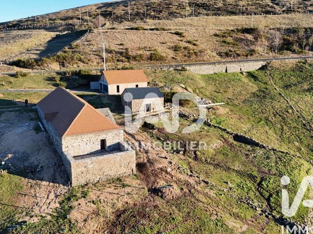 Vente maison 4 pièces Mézilhac 07