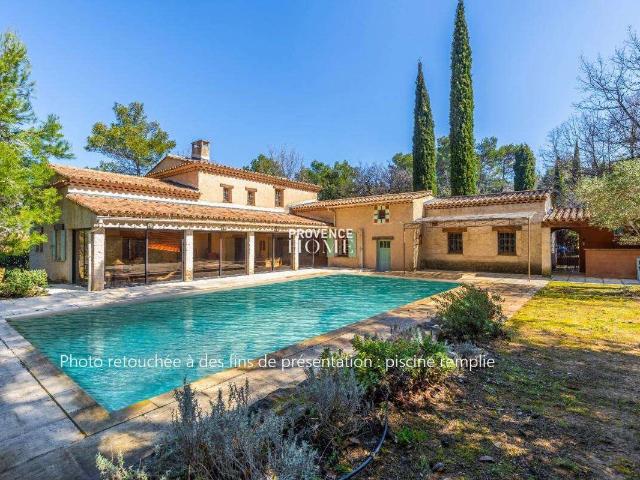 Vente maison 4 pièces Ménerbes 84
