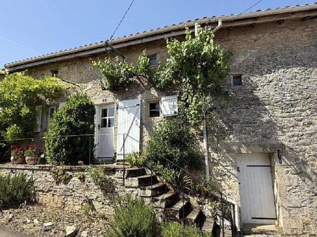 Vente maison 4 pièces Nanteuil en Vallée 16