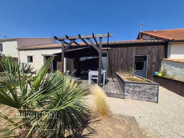 Vente maison 4 pièces Saint Hilaire la Palud 79