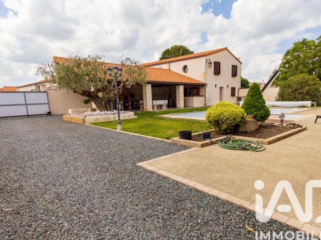 Vente maison 6 pièces Saint Jean de Liversay 17