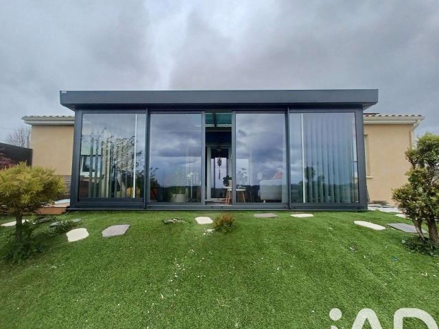 Vente maison 4 pièces Saint Martial de Mirambeau 17