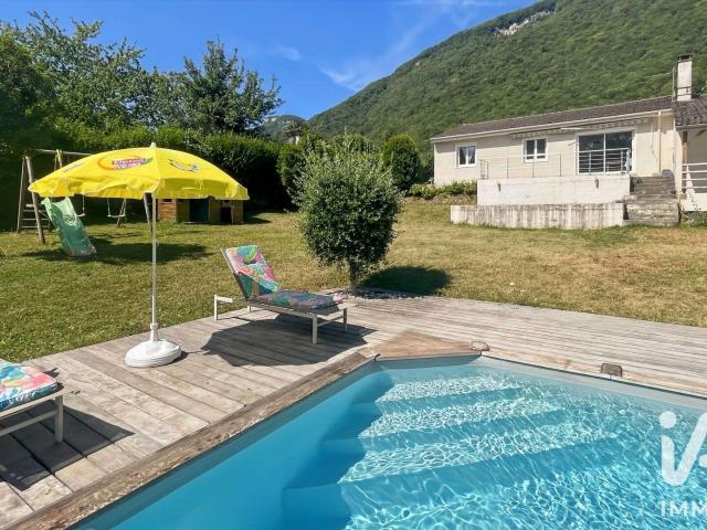 Vente maison 4 pièces Saint Vincent de Mercuze 38