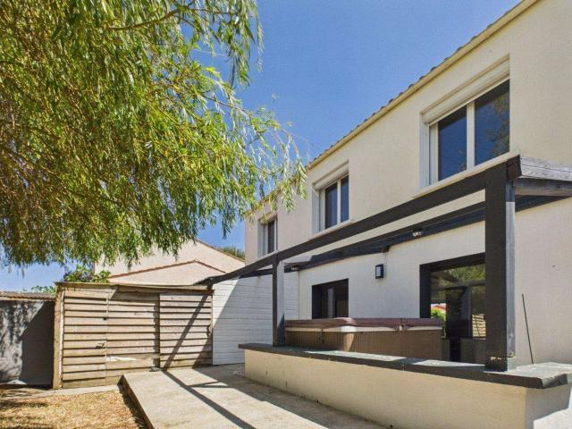 Vente maison 4 pièces Saint Xandre 17