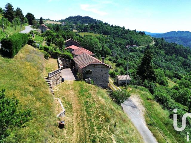 Vente maison 4 pièces Rochepaule 07