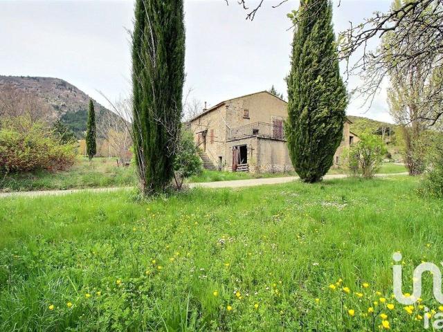 Vente maison 4 pièces Reilhanette 26