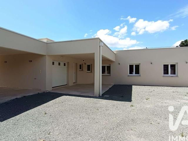 Vente maison 4 pièces Vougy 42