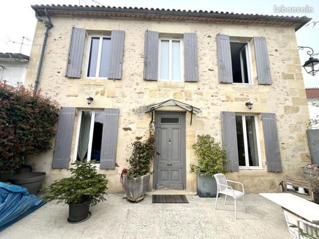 Maison en pierre rénovée