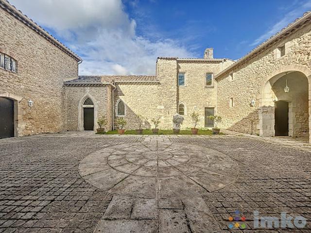 Vente Maison 50 pièces 3200 m2 Pont Saint Esprit