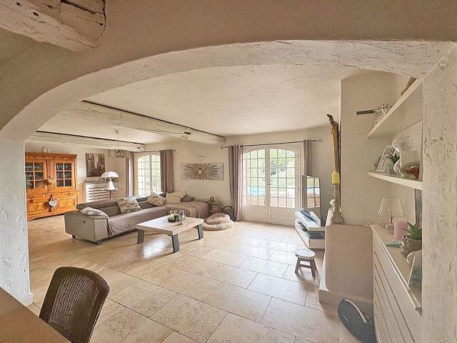 vente maison 5 Pièce s 136m² Spéracèdes