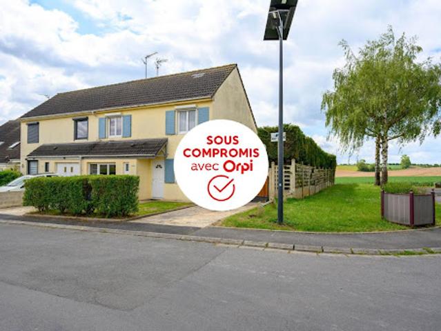 Vente Maison 5 pièces 104 m2 Neuville Saint Rémy