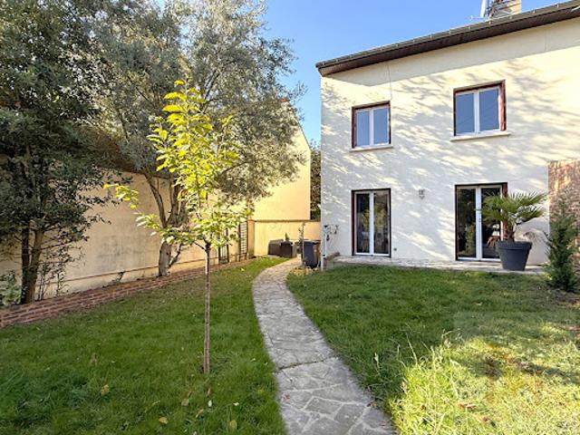 Vente Maison 5 pièces 104.4 m2 Neuilly Plaisance