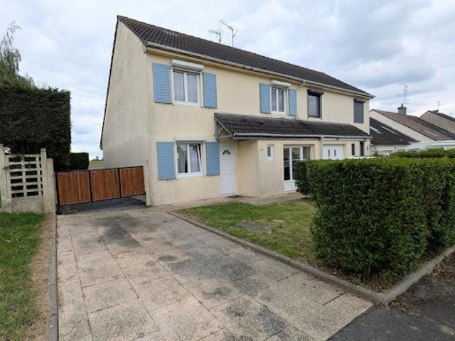 Vente Maison 5 pièces 104 m2 Neuville Saint Rémy
