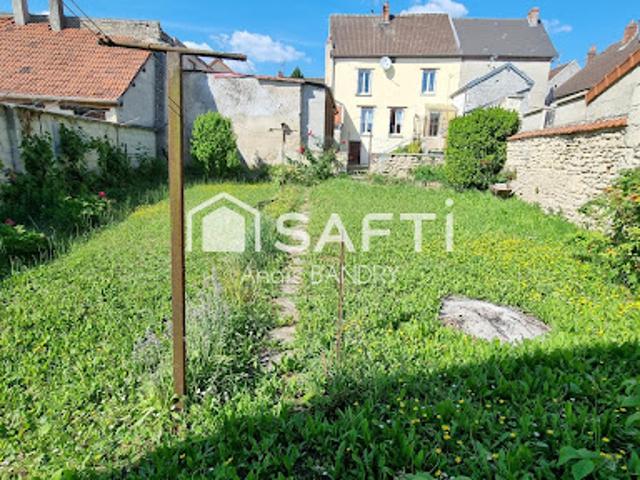 Vente Maison 5 pièces 105 m2 Beaurieux