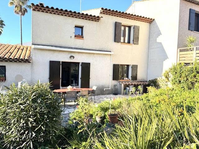 Vente Maison 5 pièces 88 m2 Frejus