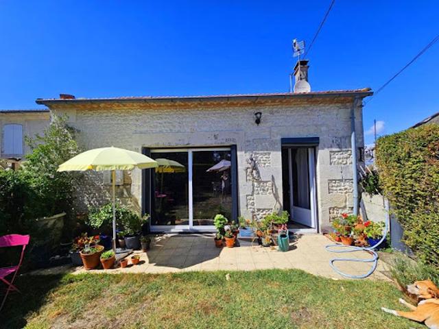 Vente Maison 5 pièces 106 m2 Chenac Saint Seurin d'Uzet