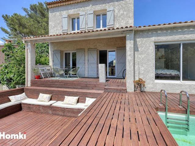 Vente Maison 5 pièces 106 m2 Le Revest les Eaux