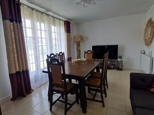 Vente Maison 5 pièces 106 m2 Rue