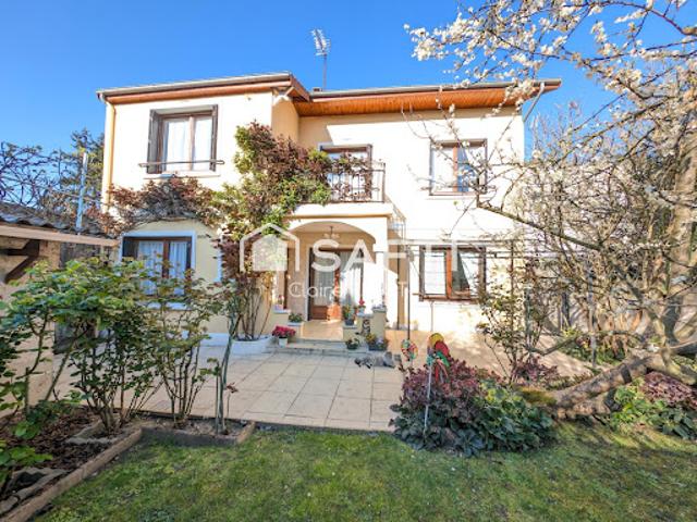 Vente Maison 5 pièces 108 m2 Aulnay sous Bois