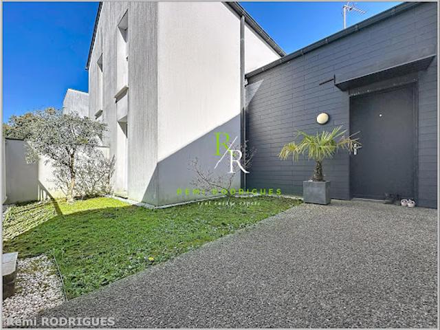 Vente Maison 5 pièces 109.7 m2 Idron