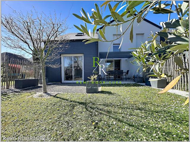 Vente Maison 5 pièces 109.7 m2 Idron
