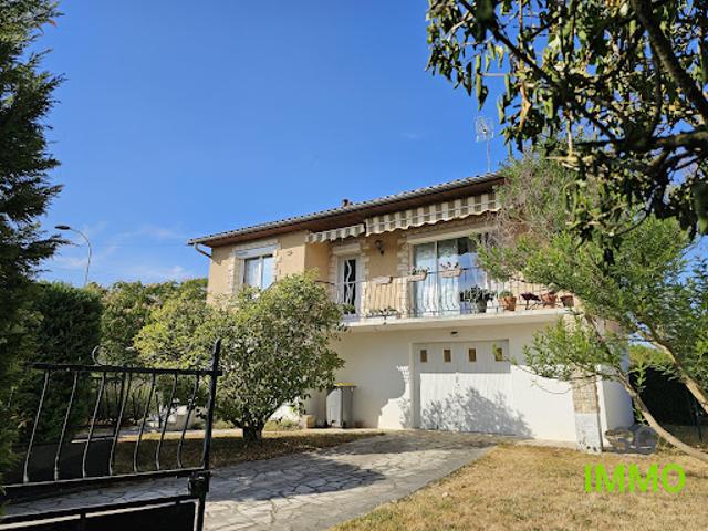 Vente Maison 5 pièces 100 m2 Gençay