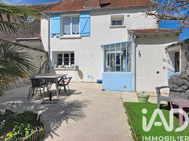 Vente Maison 5 pièces 100 m2 Grandpuits Bailly Carrois