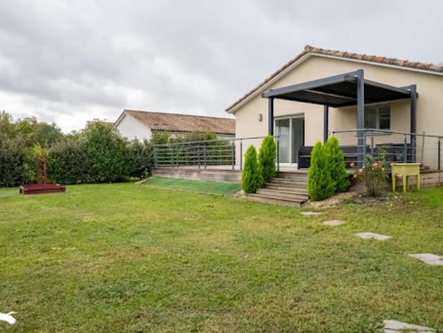 Vente Maison 5 pièces 100 m2 Izon