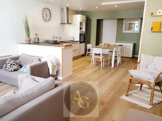 Vente Maison 5 pièces 100 m2 Lasbordes