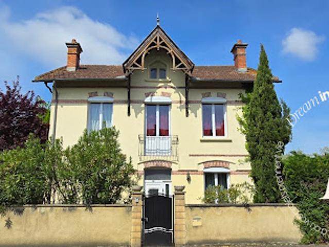 Vente Maison 8 pièces 135 m2 Riscle