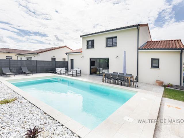 Vente Maison 5 pièces 101 m2 Ayguesvives
