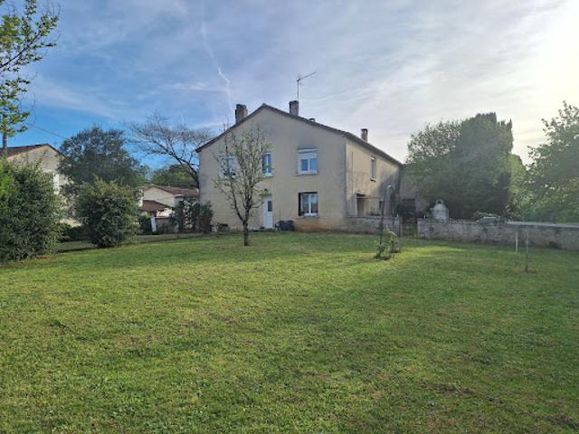 Vente Maison 5 pièces 101 m2 La Rochefoucauld