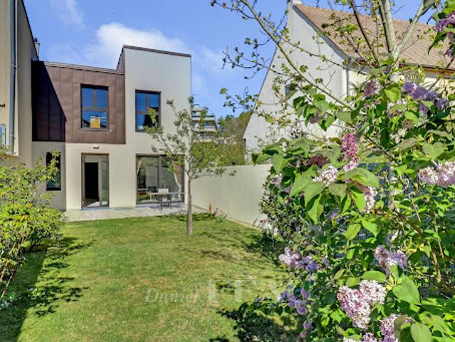 Vente Maison 5 pièces 101 m2 Versailles