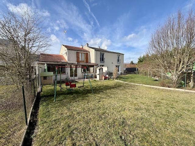 Vente Maison 5 pièces 103 m2 Saint Pierre lès Nemours