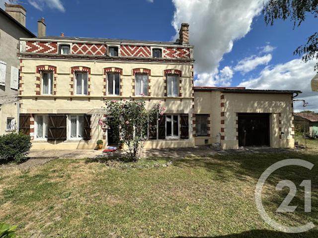 Vente Maison 5 pièces 114.2 m2 Cercy la Tour