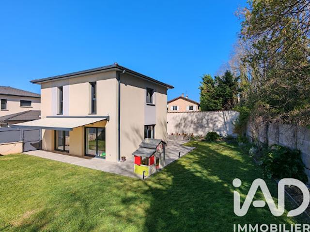 Vente Maison 5 pièces 115 m2 Neuville sur Saône