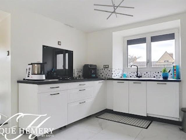 Vente Maison 5 pièces 115 m2 Châteauneuf sur Sarthe
