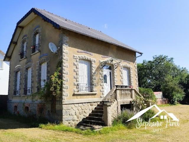Vente Maison 5 pièces 115 m2 Saint Merd la Breuille