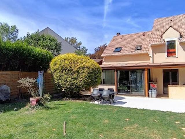 Vente Maison 5 pièces 115 m2 Saint Pierre du Perray