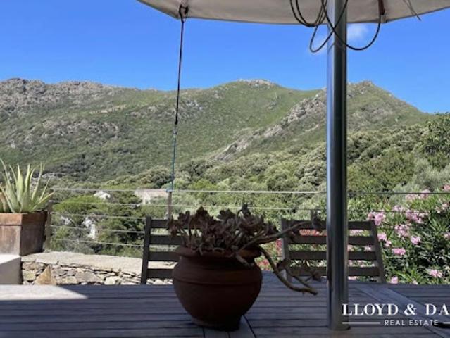 Vente Maison 5 pièces 116 m2 Morsiglia