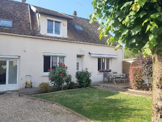 Vente Maison 5 pièces 116 m2 Saint Sérotin