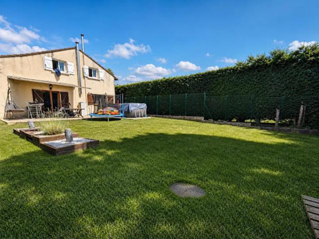 Vente Maison 5 pièces 116 m2 Saint Usuge