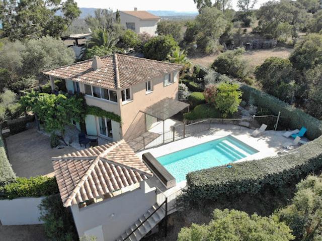 Vente Maison 5 pièces 116 m2 Sainte lucie de porto vecchio